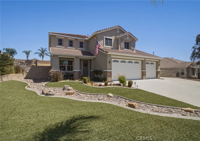 Photo 3 of Sale Pending at 19316 Aspenleaf, Perris, CA 92570 | MLS# IG26196057 | Listing updated on 2026-10-27