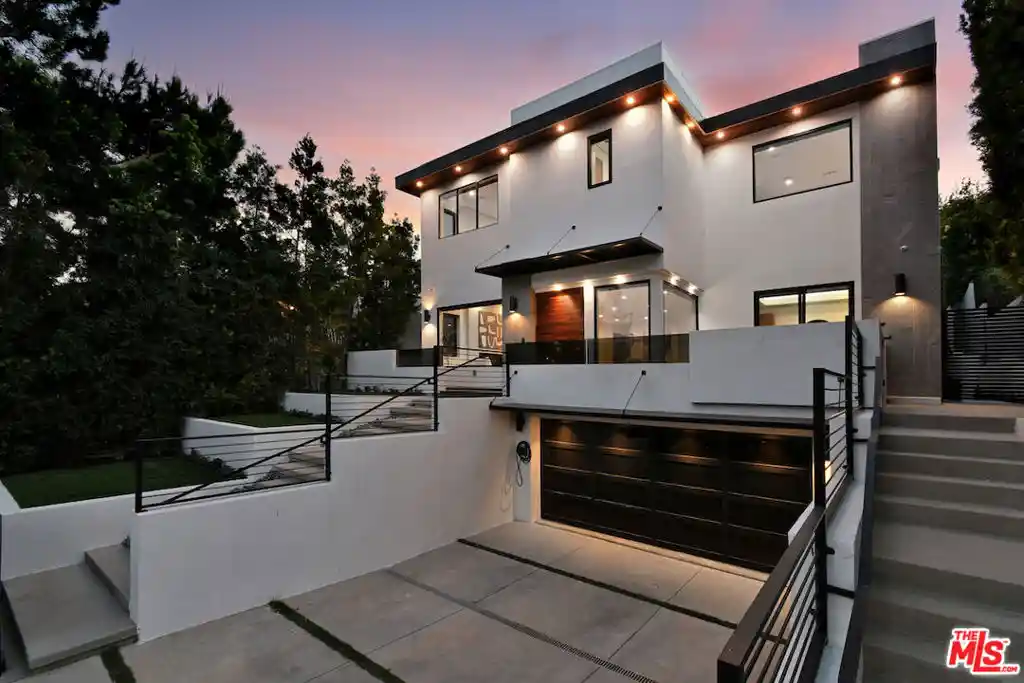 Photo 1 of Mansion for sale at 4233 Costello Ave, Sherman Oaks, CA 91423 | MLS# 26984849 | Listing updated on 2026-10-28