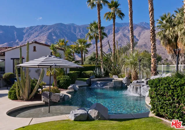 Photo 2 of Single family home for sale at 1062 Bella Vista, Palm Springs, CA 92264 | MLS# 26985143 | Listing updated on 2026-10-06