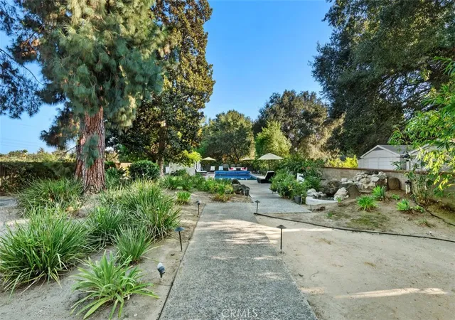 Photo 3 of Sale Pending at 3216 San Pasqual St, Pasadena, CA 91107 | MLS# OC26196133 | Listing updated on 2026-10-05