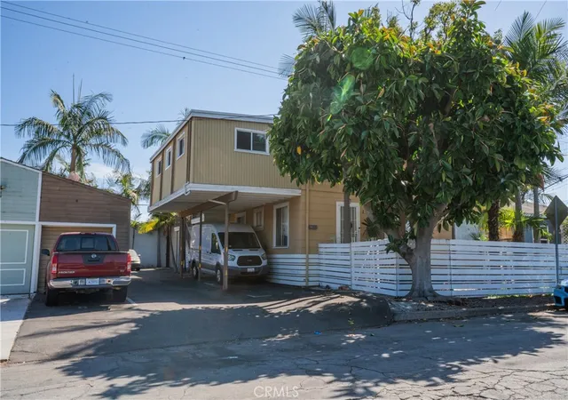 Photo 3 of Multi family home for sale at 3622 East 11th, Long Beach, CA 90804 | MLS# SB26196309 | Listing updated on 2026-09-13