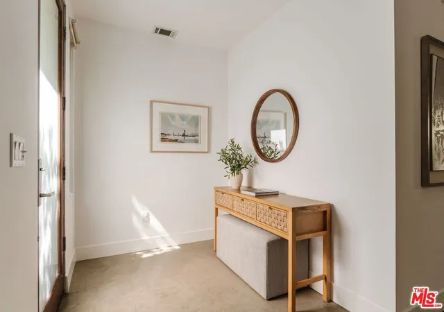 Photo 2 of Condo for sale at 811 19th Street #2, Santa Monica, CA 90403 | MLS# 26953607 | Listing updated on 2026-09-23