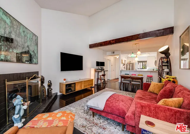 Listing Photo 5 - Condo for sale in building located at 3480 Barham Blvd, Los Angeles, CA 90068 - Unit #326