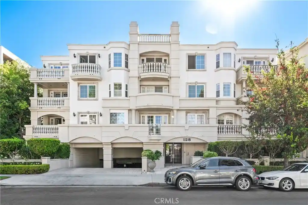 Listing Photo 1 - Condo for sale in Le Chambord located at 128 N Swall Dr, Los Angeles, CA 90048 - Unit #304