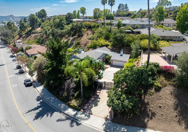 Photo 1 of Single family home for sale at 1480 E Glenoaks Blvd, Glendale, CA 91206 | MLS# P1-28737 | Listing updated on 2026-10-09