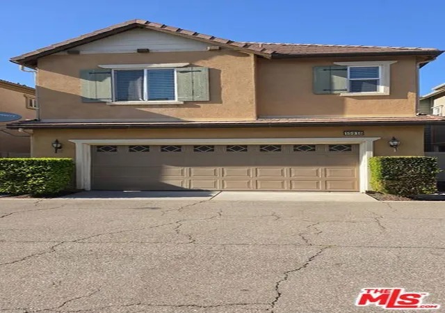 Listing Photo 2 - Condo for sale in building located at 15916 Begonia Ave, Chino, CA 91708