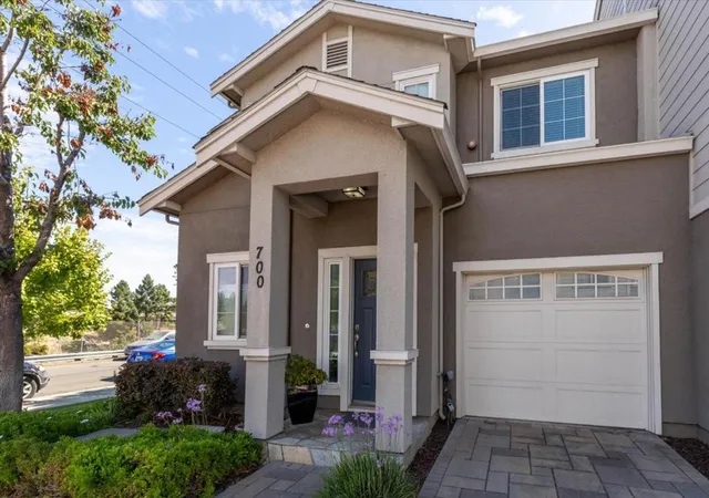 Photo 1 of Townhouse for sale at 700 Paula Ct, San Jose, CA 95126 | MLS# ML82056828 | Listing updated on 2026-10-02