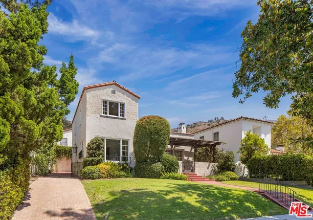 Photo 3 of Sale Pending at 1007 Matilija Rd, Glendale, CA 91202 | MLS# 26985309 | Listing updated on 2026-10-07