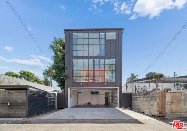 Single family home for sale at 1317 Cabrillo Ave, Venice, CA 90291 | MLS# 26985377