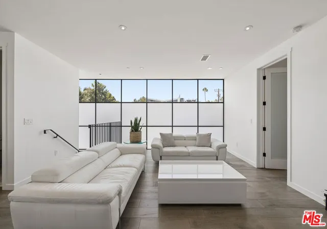 Photo 3 of Single family home for sale at 1317 Cabrillo Ave, Venice, CA 90291 | MLS# 26985377 | Listing updated on 2026-09-16