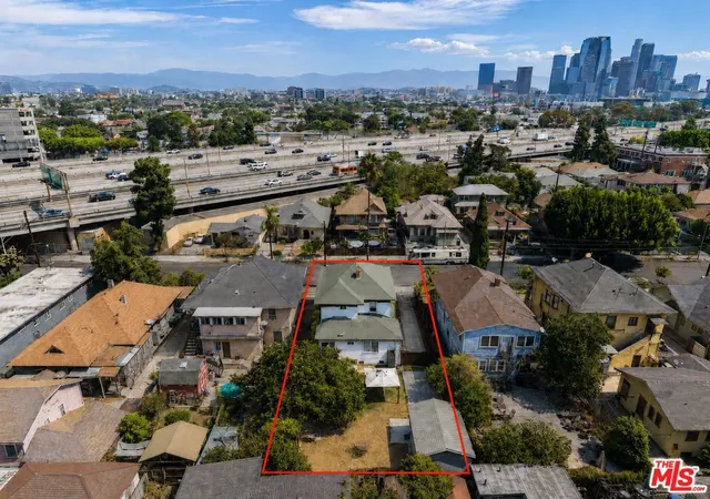 Photo 21 of Multi family home for sale at 1030 W 20th Street, Los Angeles, CA 90007 | MLS# 26985373 | Listing updated on 2026-10-11