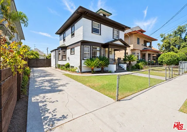 Photo 2 of Multi family home for sale at 1030 W 20th Street, Los Angeles, CA 90007 | MLS# 26985373 | Listing updated on 2026-10-11