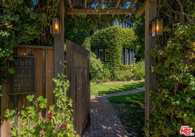 Photo 1 of Single family home for sale at 15 30th Avenue, Venice, CA 90291 | MLS# 26983615 | Listing updated on 2026-09-18