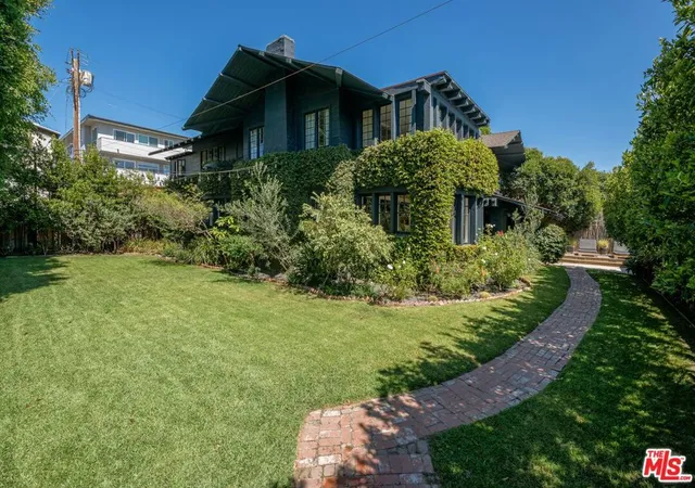 Photo 1 of Single family home for sale at 15 30th Avenue, Venice, CA 90291 | MLS# 26983615 | Listing updated on 2026-09-18