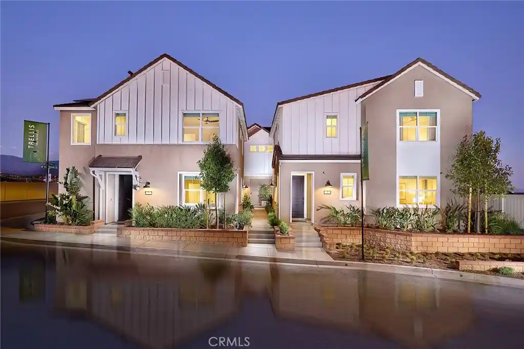 Listing Photo 1 - Condo for sale in 16588 Bottlebrush Ln located at 16588 Bottlebrush Ln, Fontana, CA 92336 - Unit 16588 Bottlebrush Ln