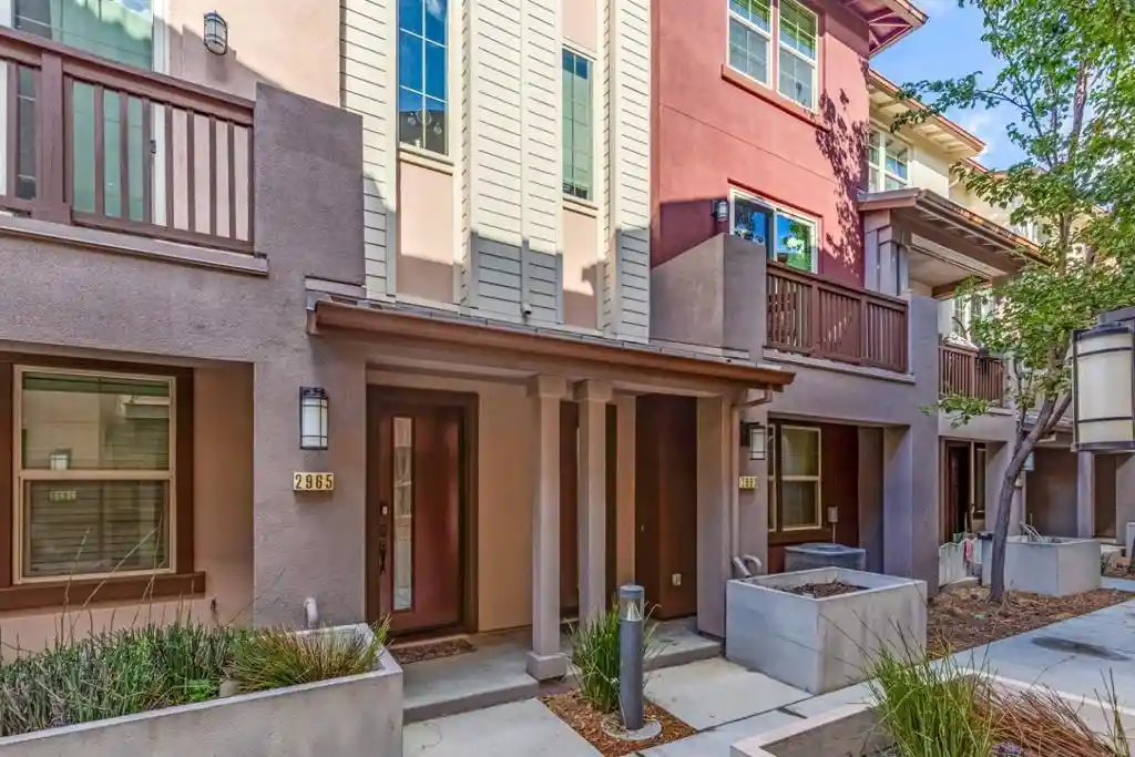 Listing Photo 2 - Condo for sale in 2963 Torino Pl located at 2963 Torino Pl, Santa Clara, CA 95051 - Unit 2963 Torino Pl