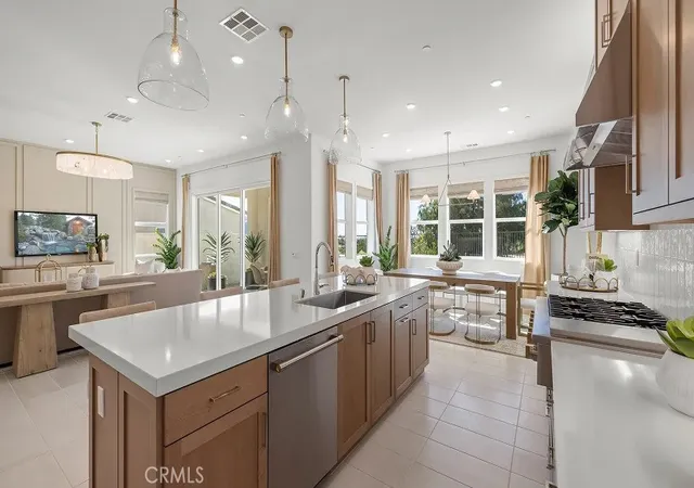 Photo 3 of Single family home for sale at 710 Ledgestone Dr, Santa Paula, CA 93060 | MLS# OC26196728 | Listing updated on 2026-09-22