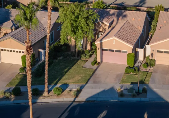 Photo 3 of Single family home for sale at 60196 Desert Shadows Dr, La Quinta, CA 92253 | MLS# 219152442DA | Listing updated on 2026-09-30