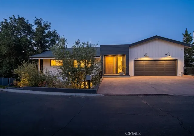 Photo 1 of Single family home for sale at 4234 Alhama Dr, Woodland Hills, CA 91364 | MLS# SR26196842 | Listing updated on 2026-09-19
