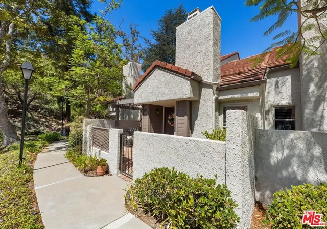 Listing Photo 1 - Condo for sale in building located at 302 Via Colinas, Westlake Village, CA 91362 - Unit #