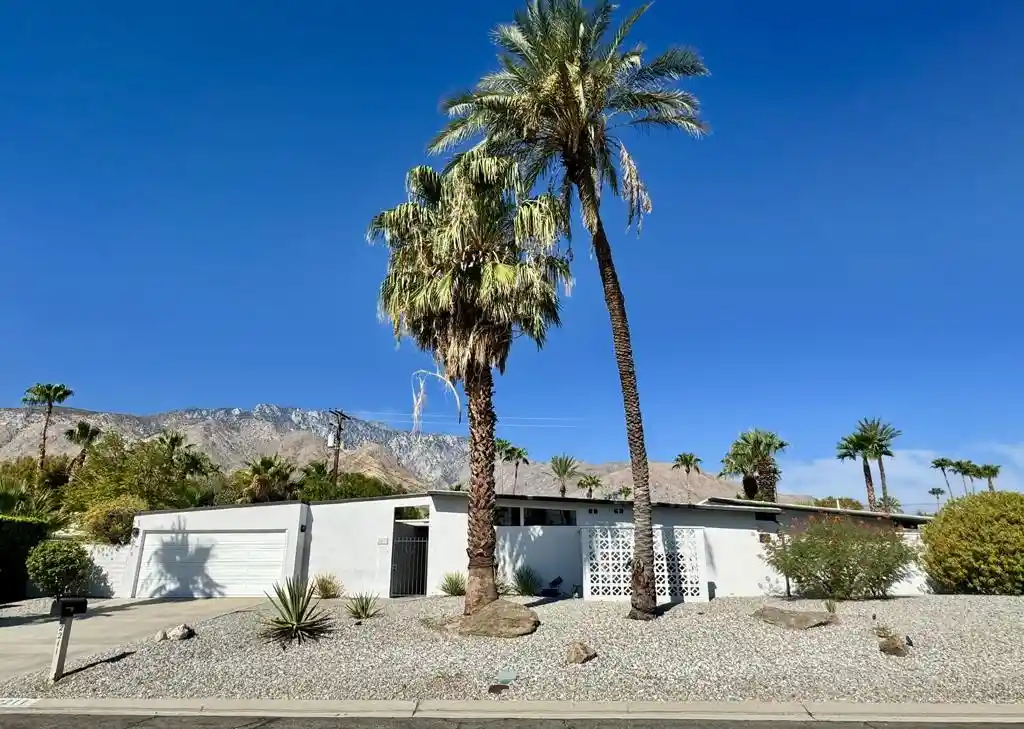 Photo 1 of Single family home for sale at 2211 N Starr Rd, Palm Springs, CA 92262 | MLS# 219152445DA | Listing updated on 2026-10-11
