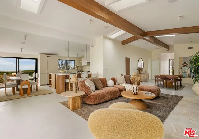Photo 4 of Single family home for sale at 3748 Seahorn Dr, Malibu, CA 90265 | MLS# 26985239 | Listing updated on 2026-09-16
