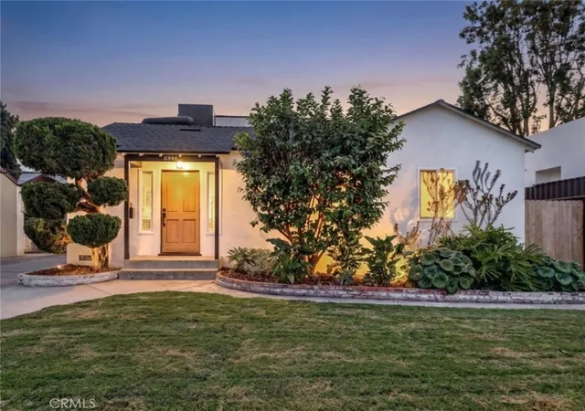 Photo 3 of Single family home for sale at 11946 Aneta St, Culver City, CA 90230 | MLS# SR26196859 | Listing updated on 2026-10-06