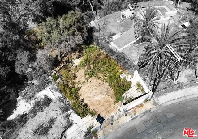 Photo 1 of Land for sale at 16521 Las Casas Pl, Pacific Palisades, CA 90272 | MLS# 26985681 | Listing updated on 2026-10-09