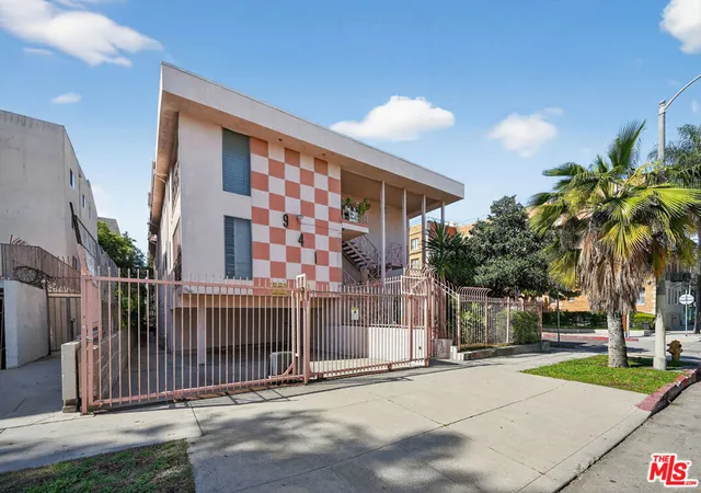 Photo 1 of Multi family home for sale at 941 S Gramercy Pl, Los Angeles, CA 90019 | MLS# 26985675 | Listing updated on 2026-09-16