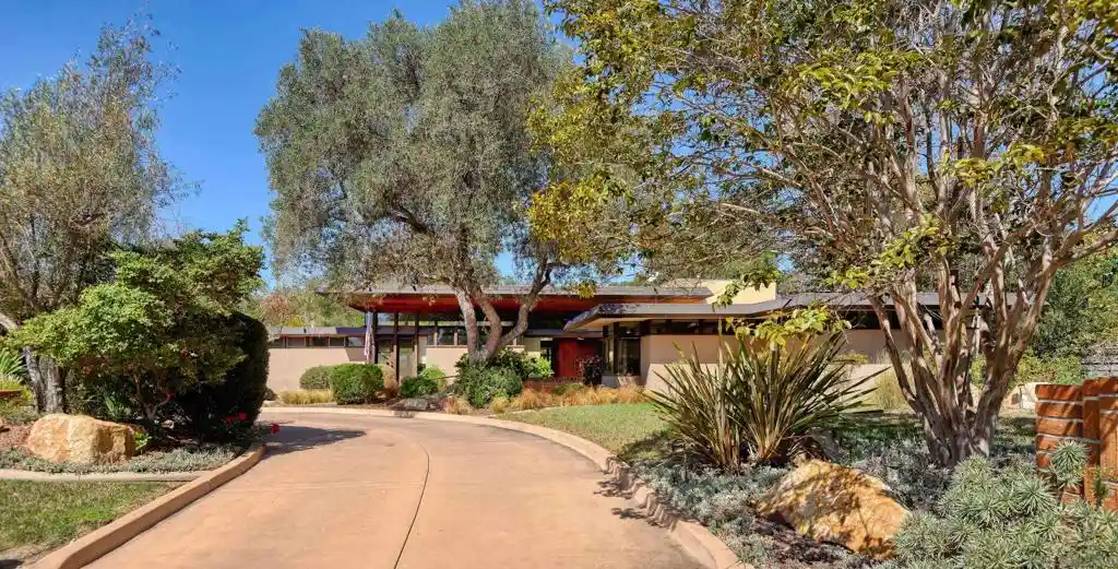 Photo 1 of Sale Pending at 5330 Le Barron Rd, San Diego, CA 92115 | MLS# 260022016SD | Listing updated on 2026-10-21
