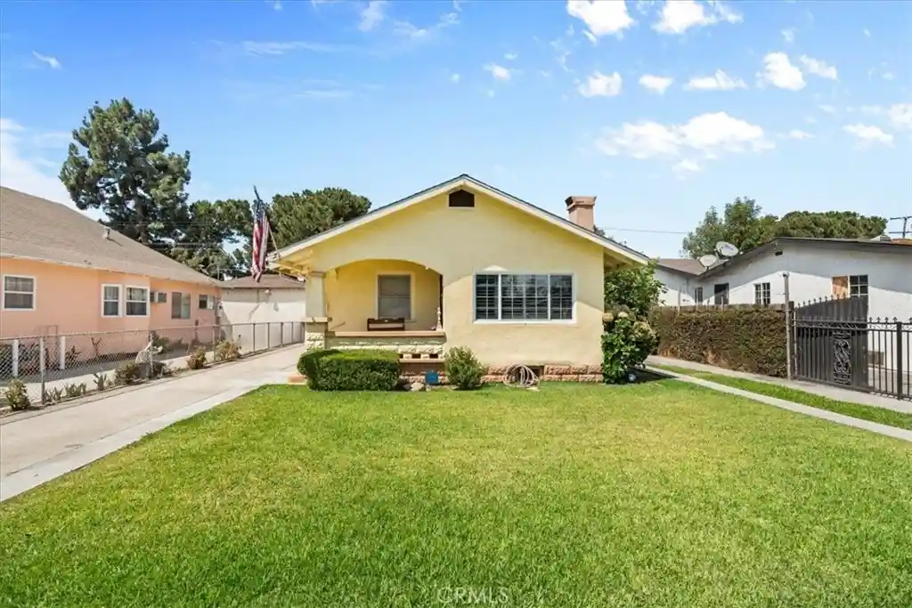 Photo 1 of Multi family home for sale at 7715 Whitsett, Los Angeles, CA 90001 | MLS# IG26194749 | Listing updated on 2026-10-24