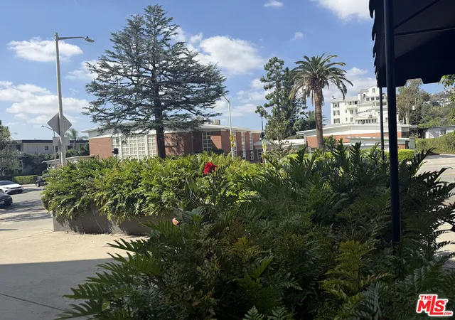 Photo 2 of Condo for sale at 1412 N Crescent Hts Blvd #104, West Hollywood, CA 90046 | MLS# 26985651 | Listing updated on 2026-09-19