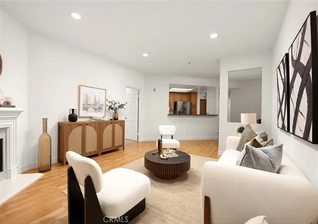 Listing Photo 4 - Condo for sale in building located at 501 E Del Mar Blvd, Pasadena, CA 91101 - Unit #109