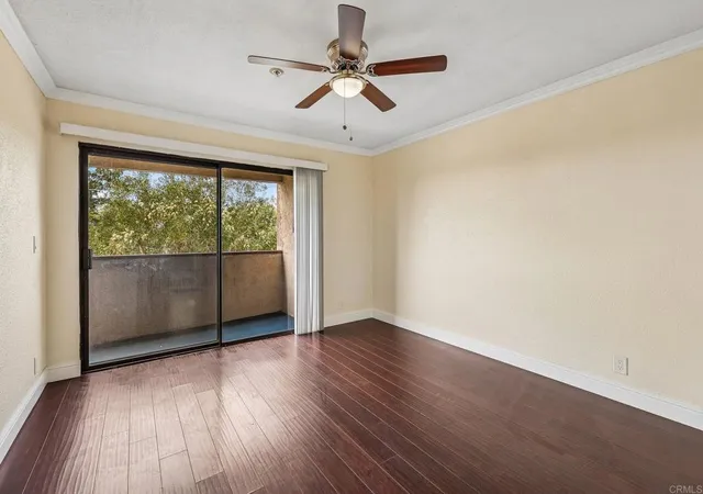 Listing Photo 4 - Condo for sale in building located at 4041 Oakcrest Dr, San Diego, CA 92105 - Unit #303