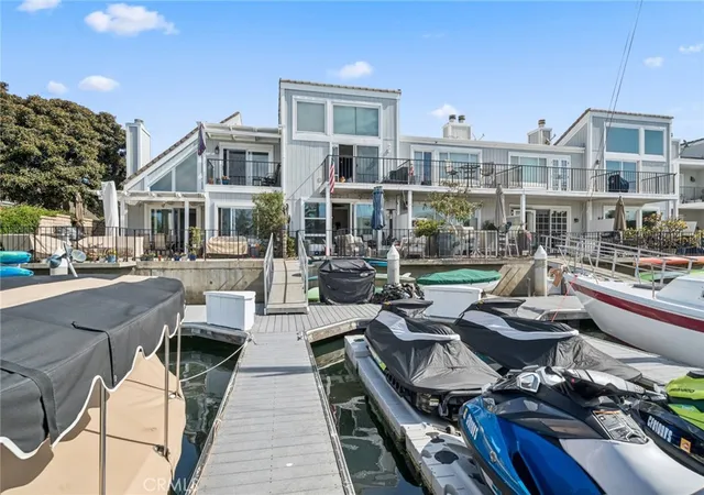Listing Photo 3 - Condo for sale in building located at 3546 Windspun, Huntington Beach, CA 92649