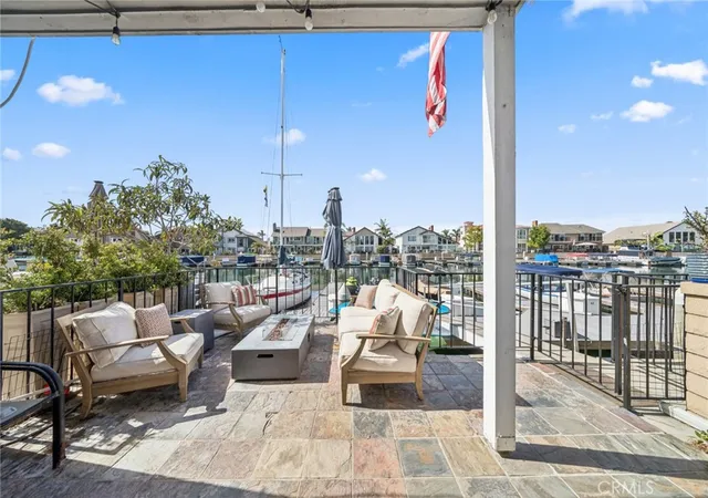 Listing Photo 5 - Condo for sale in building located at 3546 Windspun, Huntington Beach, CA 92649