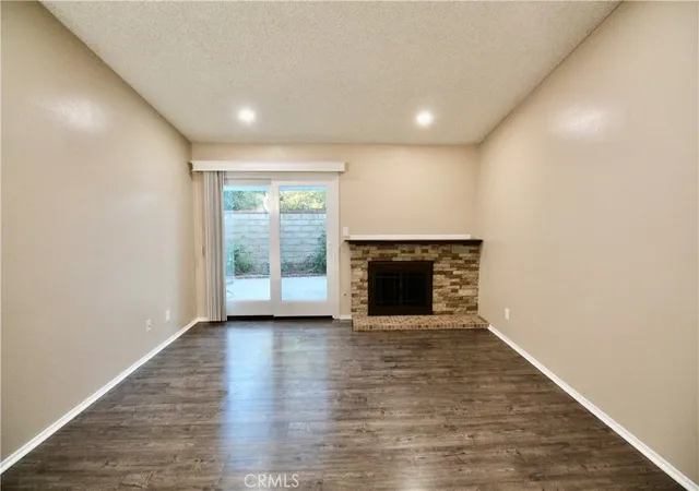 Photo 4 of Single family home for sale at 23603 Bajada Dr, Valencia, CA 91355 | MLS# SR26185924 | Listing updated on 2026-10-04