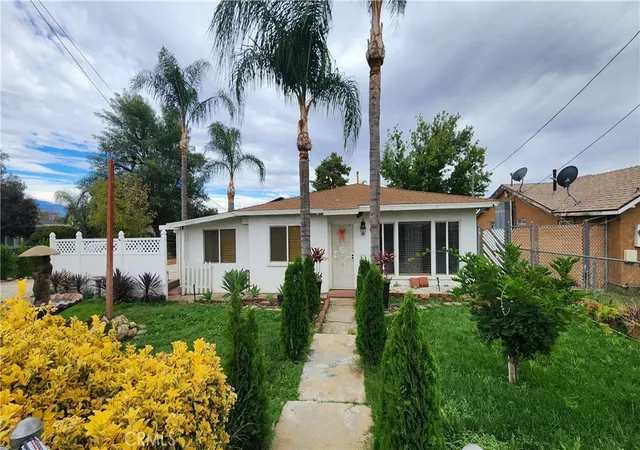 Photo 1 of Single family home for sale at 39063 Vineland St, Cherry Valley, CA 92223 | MLS# PW26197088 | Listing updated on 2026-09-11
