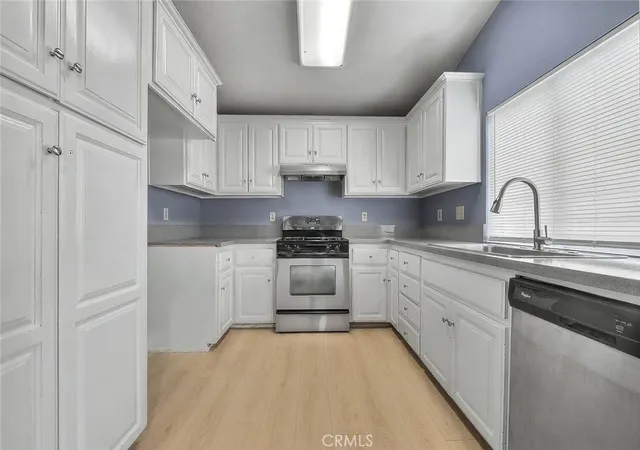 Photo 2 of Single family home for sale at 14320 Gateside Ct, Victorville, CA 92394 | MLS# CV26197013 | Listing updated on 2026-09-17