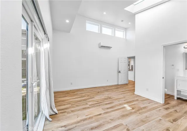 Photo 3 of House for sale at 1720 Petaluma Ave, Long Beach, CA 90815 | MLS# PW26197030 | Listing updated on 2026-09-30
