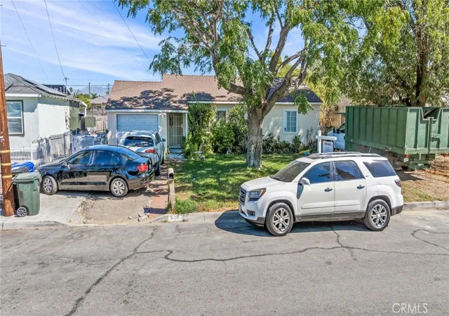 Photo 3 of Single family home for sale at 524 W Ramona, Rialto, CA 92376 | MLS# CV26195383 | Listing updated on 2026-10-02