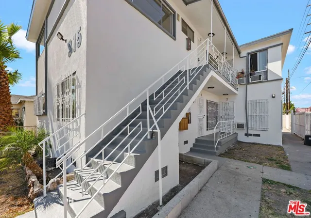 Photo 3 of Sale Pending at 315 W 65th Street, Los Angeles, CA 90003 | MLS# 26985825 | Listing updated on 2026-09-22