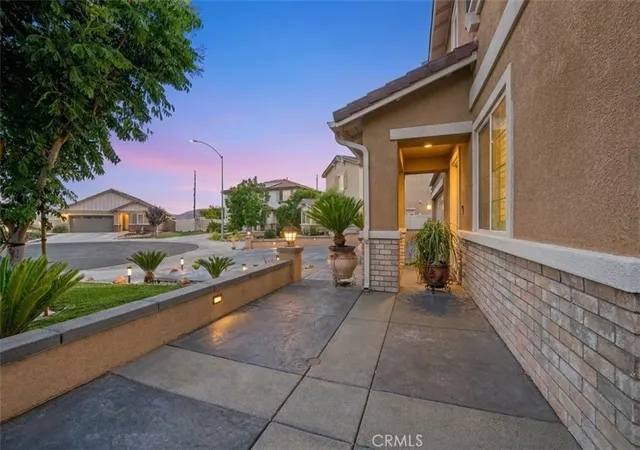 Photo 2 of Single family home for sale at 1304 Desert Rose Ct, San Jacinto, CA 92582 | MLS# DW26197145 | Listing updated on 2026-09-27