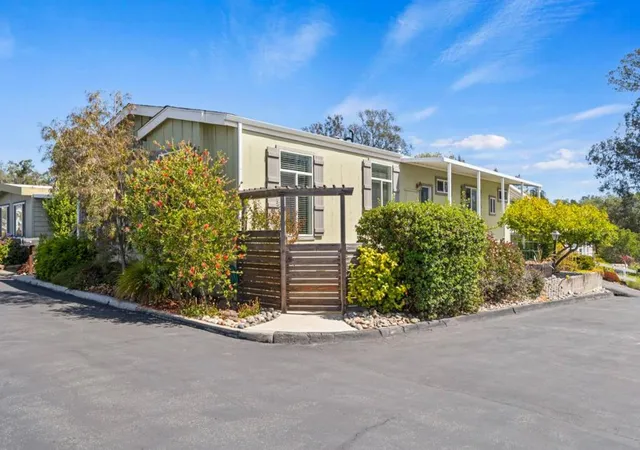 Photo 2 of Manufactured home for sale at 27 Pepperwood Way #27, Soquel, CA 95073 | MLS# ML82060484 | Listing updated on 2026-10-11