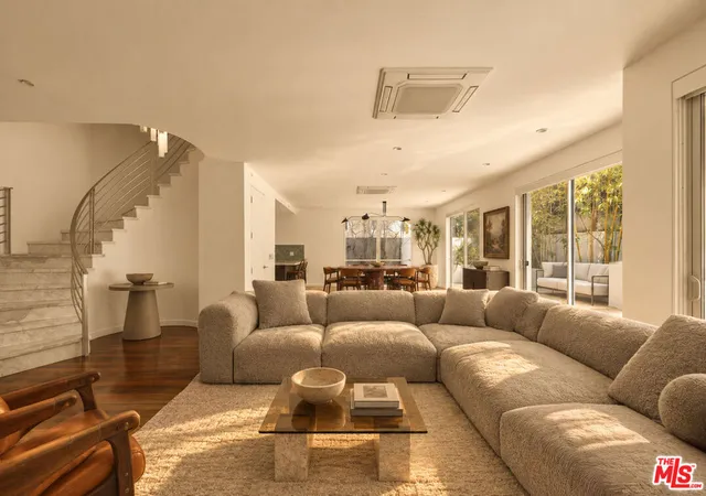 Photo 1 of Condo for sale at 928 N Croft Ave #102, Los Angeles, CA 90069 | MLS# 26985577 | Listing updated on 2026-09-17