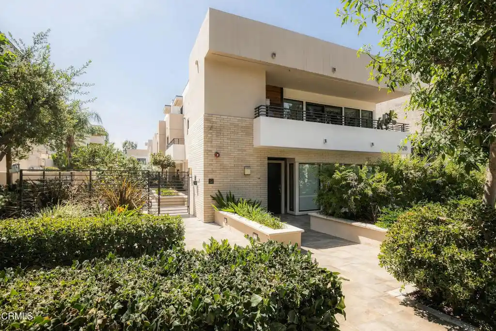 Condo for sale at 2428 E Del Mar #103, Pasadena, CA 91107 | MLS# P1-28764
