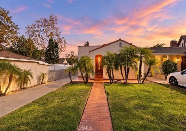 Single family home for sale at 1722 Woodland Ave, Glendale, CA 91208 | MLS# GD26193959