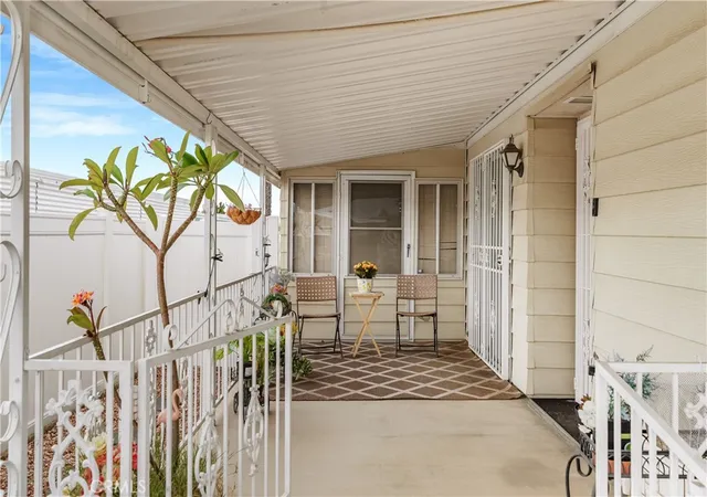 Photo 2 of Manufactured home for sale at 925 S Palm, Hemet, CA 92543 | MLS# TR26197310 | Listing updated on 2026-09-13