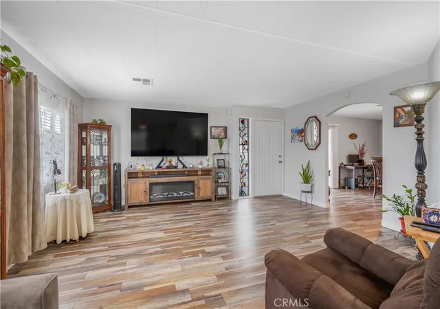 Photo 3 of Manufactured home for sale at 925 S Palm, Hemet, CA 92543 | MLS# TR26197310 | Listing updated on 2026-09-13