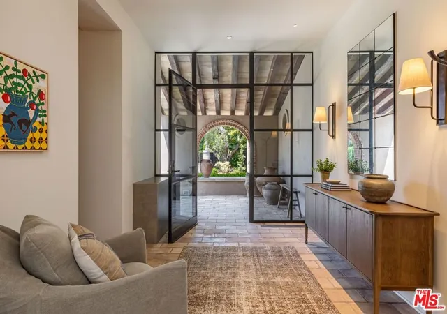 Photo 4 of Single family home for sale at 976 N Alpine Dr, Beverly Hills, CA 90210 | MLS# 26985621 | Listing updated on 2026-09-17